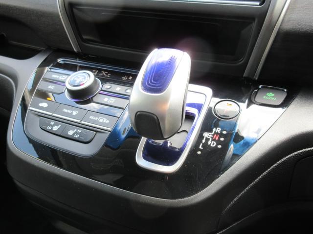 フリードハイブリッド ハイブリッド・ＥＸ　ホンダセンシング　６人乗り　スマートキー　ＰＵＳＨスタート　両側パワースライドドア　純正９ｉｎｃメモリーナビ　後席用フリップダウンモニター　フルセグＴＶ　バックカメラ　スマホ接続対応（9枚目）