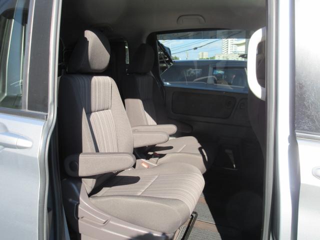 フリードハイブリッド ハイブリッド・Ｇホンダセンシング　６人乗り　スマートキー　ＰＵＳＨスタート　両側パワースライドドア　純正メモリーナビ　ワンセグＴＶ　バックカメラ　スマホ接続対応（6枚目）