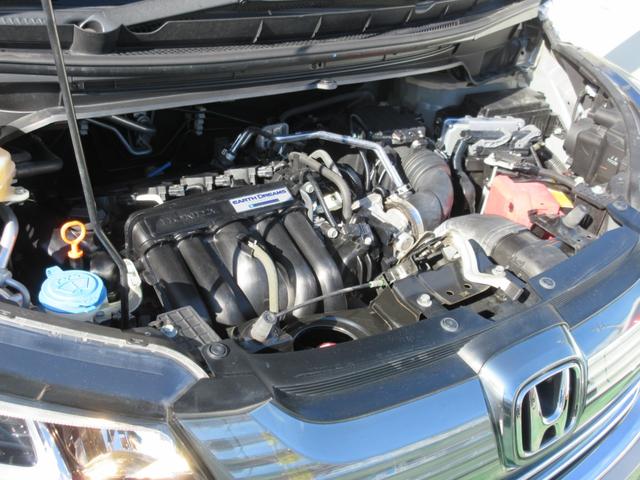 フリードハイブリッド ハイブリッド・Ｇホンダセンシング　６人乗り　スマートキー　ＰＵＳＨスタート　両側パワースライドドア　純正メモリーナビ　ワンセグＴＶ　バックカメラ　スマホ接続対応（20枚目）