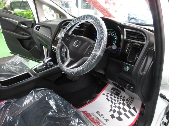 シャトル ハイブリッドＺ　・ナビ＆フルセグ・ＬＥＤライト・バックカメラ・ハーフレザー・エアロＶｒ禁煙車（12枚目）