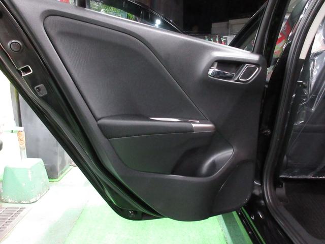 グレイス ハイブリッドＥＸ　・純正ナビ＆フルセグ・ＬＥＤライト・バックカメラ・ハーフレザー・エアロＶｒ禁煙車・屋根下保管車の実走１０，０８０ｋｍ！（40枚目）