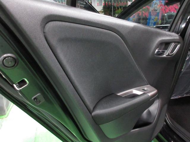 グレイス ハイブリッドＥＸ　・純正ナビ＆フルセグ・ＬＥＤライト・バックカメラ・ハーフレザー・エアロＶｒ禁煙車・屋根下保管車の実走１０，０８０ｋｍ！（42枚目）