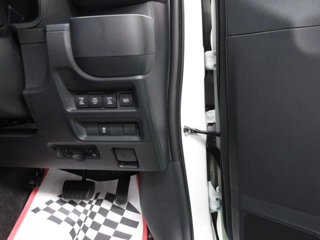 シエンタ ハイブリッドＺ　・ナビ＆Ｂｌｕｅｔｏｏｔｈ・ＬＥＤライト・バックカメラ・ツインパワードア　実走９，０４０ｋｍの屋根下保管車！（12枚目）