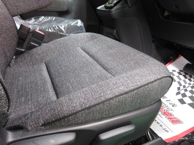 シエンタ ハイブリッドＺ　・ナビ＆Ｂｌｕｅｔｏｏｔｈ・ＬＥＤライト・バックカメラ・ツインパワードア　実走９，０４０ｋｍの屋根下保管車！（15枚目）