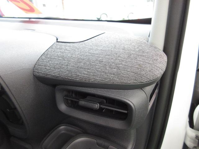 シエンタ ハイブリッドＺ　・ナビ＆Ｂｌｕｅｔｏｏｔｈ・ＬＥＤライト・バックカメラ・ツインパワードア　実走９，０４０ｋｍの屋根下保管車！（17枚目）