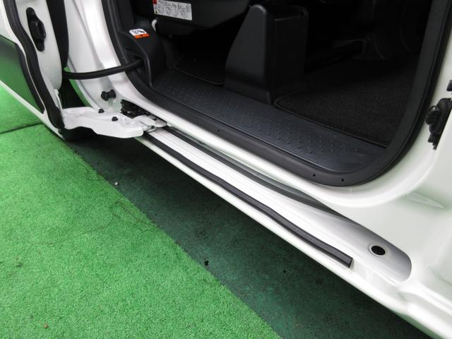 シエンタ ハイブリッドＺ　・ナビ＆Ｂｌｕｅｔｏｏｔｈ・ＬＥＤライト・バックカメラ・ツインパワードア　実走９，０４０ｋｍの屋根下保管車！（21枚目）