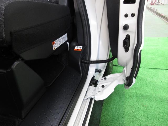 シエンタ ハイブリッドＺ　・ナビ＆Ｂｌｕｅｔｏｏｔｈ・ＬＥＤライト・バックカメラ・ツインパワードア　実走９，０４０ｋｍの屋根下保管車！（36枚目）