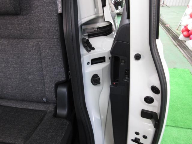 シエンタ ハイブリッドＺ　・ナビ＆Ｂｌｕｅｔｏｏｔｈ・ＬＥＤライト・バックカメラ・ツインパワードア　実走９，０４０ｋｍの屋根下保管車！（37枚目）