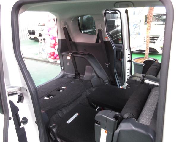 シエンタ ハイブリッドＺ　・ナビ＆Ｂｌｕｅｔｏｏｔｈ・ＬＥＤライト・バックカメラ・ツインパワードア　実走９，０４０ｋｍの屋根下保管車！（57枚目）