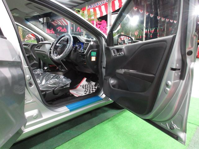 グレイス ハイブリッドEX ・純正ナビ&フルセグ・LEDライト・バックカメラ・ハーフレザー・前後ドラレコVr禁煙車の実走42,440km(8枚目)