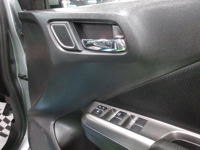 グレイス ハイブリッドEX ・純正ナビ&フルセグ・LEDライト・バックカメラ・ハーフレザー・前後ドラレコVr禁煙車の実走42,440km(11枚目)