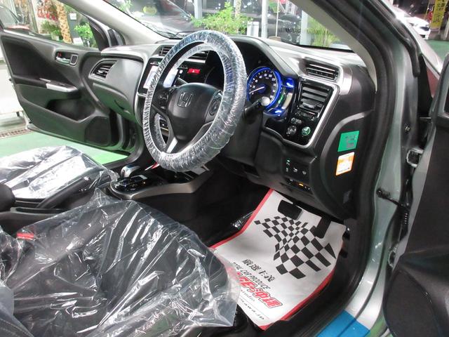 グレイス ハイブリッドEX ・純正ナビ&フルセグ・LEDライト・バックカメラ・ハーフレザー・前後ドラレコVr禁煙車の実走42,440km(12枚目)