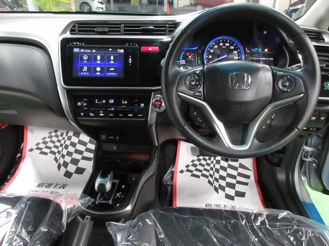 グレイス ハイブリッドEX ・純正ナビ&フルセグ・LEDライト・バックカメラ・ハーフレザー・前後ドラレコVr禁煙車の実走42,440km(13枚目)