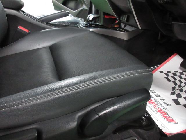 グレイス ハイブリッドEX ・純正ナビ&フルセグ・LEDライト・バックカメラ・ハーフレザー・前後ドラレコVr禁煙車の実走42,440km(17枚目)