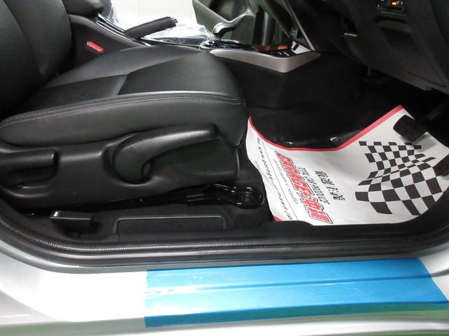 グレイス ハイブリッドEX ・純正ナビ&フルセグ・LEDライト・バックカメラ・ハーフレザー・前後ドラレコVr禁煙車の実走42,440km(18枚目)