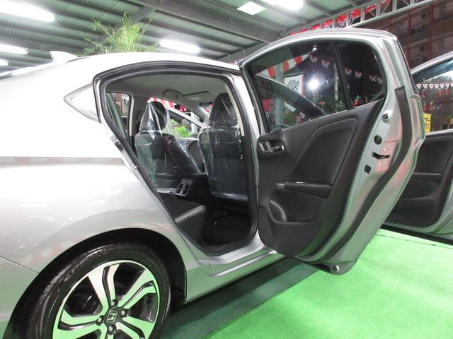 グレイス ハイブリッドEX ・純正ナビ&フルセグ・LEDライト・バックカメラ・ハーフレザー・前後ドラレコVr禁煙車の実走42,440km(21枚目)