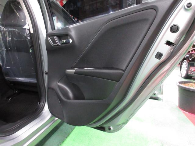 グレイス ハイブリッドEX ・純正ナビ&フルセグ・LEDライト・バックカメラ・ハーフレザー・前後ドラレコVr禁煙車の実走42,440km(22枚目)