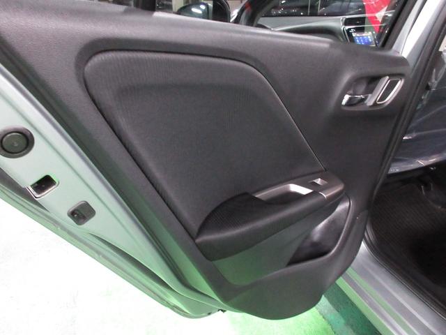 グレイス ハイブリッドEX ・純正ナビ&フルセグ・LEDライト・バックカメラ・ハーフレザー・前後ドラレコVr禁煙車の実走42,440km(47枚目)