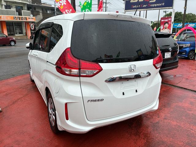 フリード Ｇ・ホンダセンシング　両側パワースライドドア　ナビ　ＴＶ　ＦＭ　ＡＭ　Ｂｌｕｅｔｏｏｔｈ　バックモニター　ドライブレコーダー（4枚目）