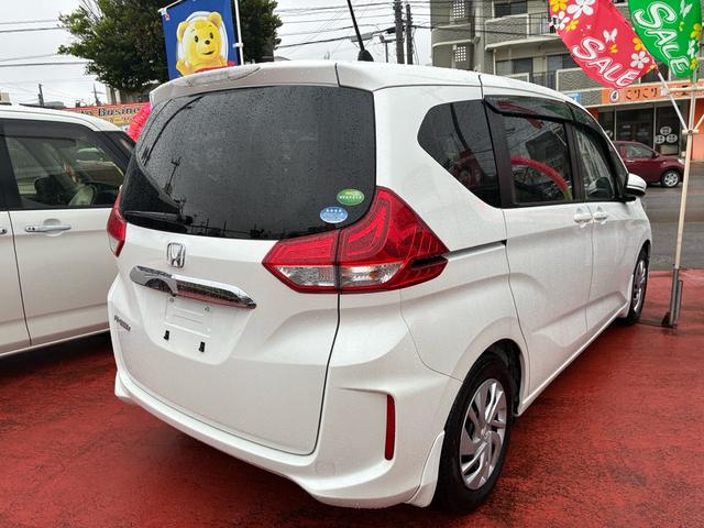 フリード Ｇ・ホンダセンシング　両側パワースライドドア　ナビ　ＴＶ　ＦＭ　ＡＭ　Ｂｌｕｅｔｏｏｔｈ　バックモニター　ドライブレコーダー（6枚目）