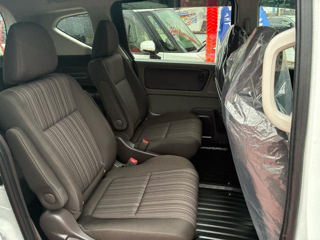 フリード Ｇ・ホンダセンシング　両側パワースライドドア　ナビ　ＴＶ　ＦＭ　ＡＭ　Ｂｌｕｅｔｏｏｔｈ　バックモニター　ドライブレコーダー（11枚目）