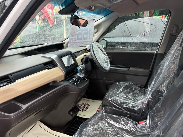 フリード Ｇ・ホンダセンシング　両側パワースライドドア　ナビ　ＴＶ　ＦＭ　ＡＭ　Ｂｌｕｅｔｏｏｔｈ　バックモニター　ドライブレコーダー（17枚目）