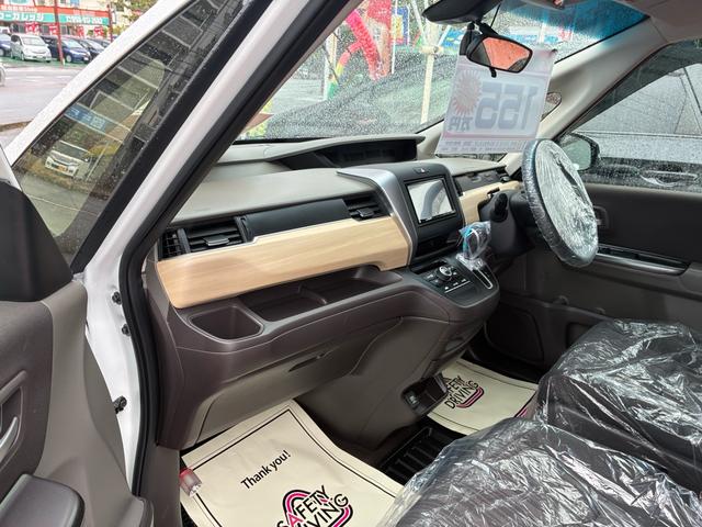 フリード Ｇ・ホンダセンシング　両側パワースライドドア　ナビ　ＴＶ　ＦＭ　ＡＭ　Ｂｌｕｅｔｏｏｔｈ　バックモニター　ドライブレコーダー（19枚目）