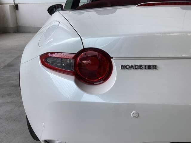 ロードスター独特のリアライト形状です。