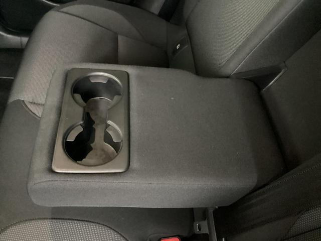 後席にもエアコンがあるので乗車する全ての人が快適に過ごせます！！