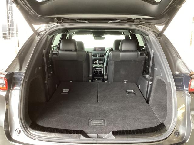 実用的な広さを備えたラゲッジルーム。ワンタッチで操作可能なので荷物をたくさん載せる際にはシートアレンジが可能です。