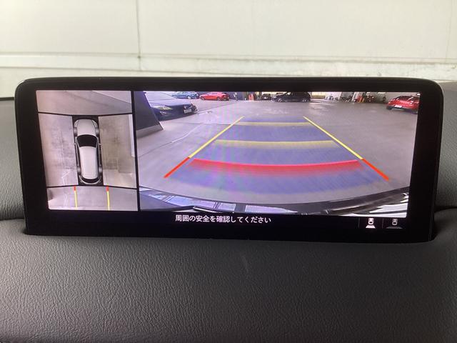 バックモニターを搭載しています。死角になる部分をサポートしてくれるので安心して駐車が出来ます。