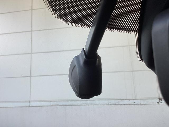 純正オプションのドライブレコーダーです。前後録画タイプなので安心ですね