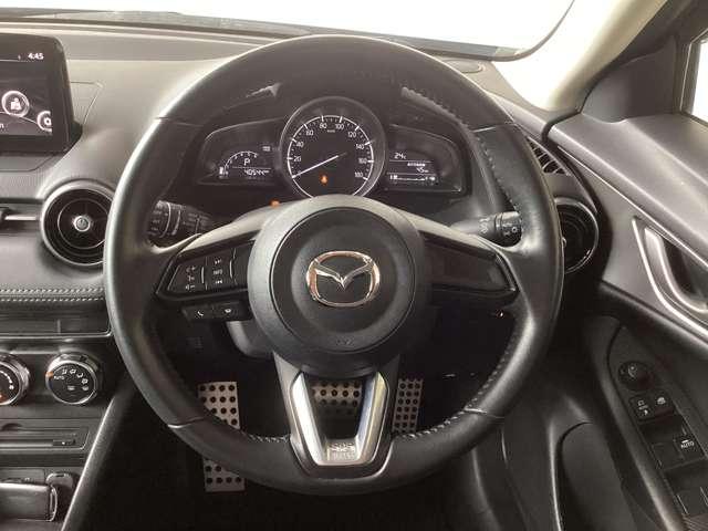 ハンドル周りは、シンプルで上品な造りとなっています。