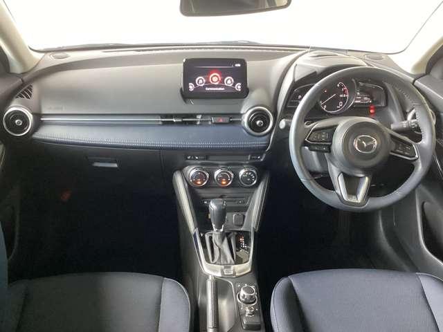 人間中心の考え方のもと、磨き上げられたシンプルなコックピット。メーターの見え方やスイッチの操作感にもこだわりがあります。