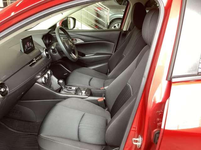 生命感を感じさせ、意思を持って動き出しそうな緊張感と、呼吸しているような温かみを持った生きたクルマをつくる。それが魂動デザインです。