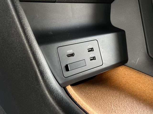 �㕔���Ȃ̐l������������������܂��B