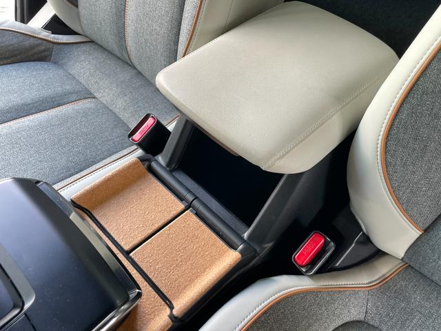 �㕔���Ȃ̐l������������������܂��B