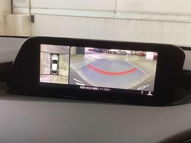 バックモニターを搭載しています。死角になる部分をサポートしてくれるので安心して駐車が出来ます。