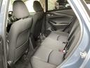 後部座席の人も足元もゆったり座れます。