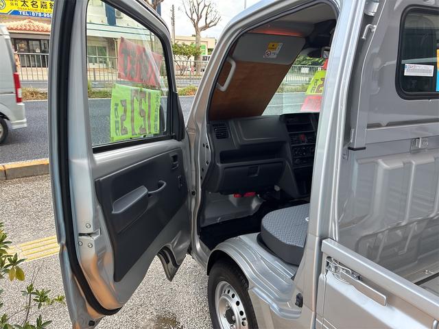 キャリイトラック ＫＣエアコン・パワステ　エアコン　パワーステアリング　新車　ラジオ　ＦＭ　ＡＭ　シガーソケット　パワーウインドウ（24枚目）