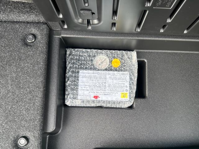 シエンタ ハイブリッドＧ　クエロ　後期モデル／７人乗り／ハーフレザーシート／純正ナビＴＶ／Ｂｌｕｅｔｏｏｔｈ　／アラウンドビューモニター／両側パワースライドドア／ソナー／１オーナー／衝突被害軽減ブレーキ／オートハイビーム／スマートキー（51枚目）