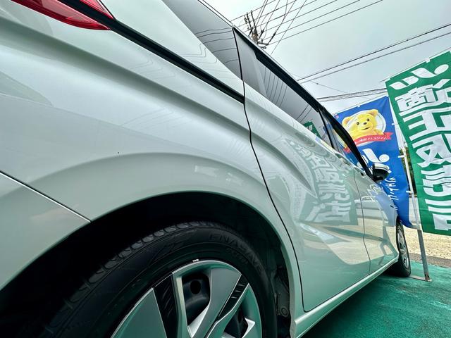 フリードハイブリッド ハイブリッド・Ｇホンダセンシング　ナビＴＶフルセグ／バックカメラ／Ｂｌｕｅｔｏｏｔｈ／デュアルパワースライドドア／ＥＴＣ／前後ドラレコ／前後ソナー／衝突被害軽減ブレーキ／レーンアシスト／スマートキー２／ＬＥＤライト（13枚目）