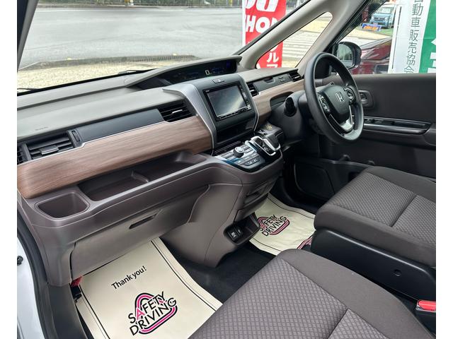 フリードハイブリッド ハイブリッド・Ｇホンダセンシング　ナビＴＶフルセグ／バックカメラ／Ｂｌｕｅｔｏｏｔｈ／デュアルパワースライドドア／ＥＴＣ／前後ドラレコ／前後ソナー／衝突被害軽減ブレーキ／レーンアシスト／スマートキー２／ＬＥＤライト（26枚目）