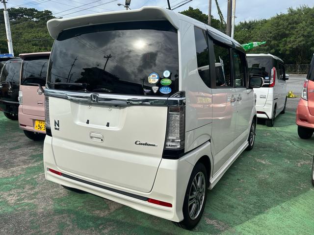 ☆超微粒子コンパウンド磨き☆ 展示前にピカピカに磨きあげ展示中もWAXを使用して常に綺麗な状態を心掛けております!! お客様のご希望により『ガラスコーティング』も別途承っております。