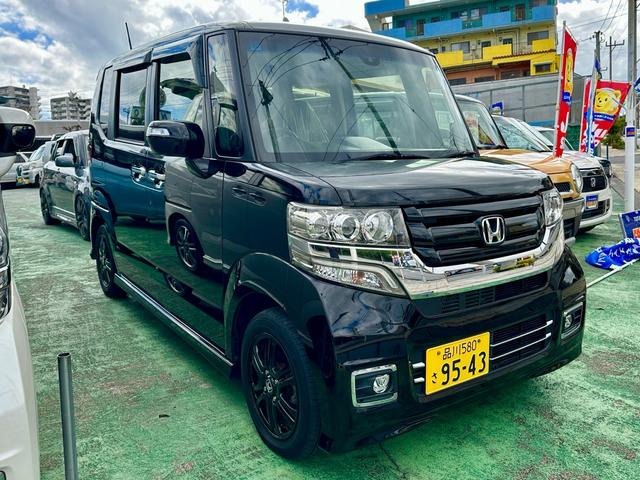 ☆超微粒子コンパウンド磨き☆　展示前にピカピカに磨きあげ展示中もＷＡＸを使用して常に綺麗な状態を心掛けております！！　お客様のご希望により『ガラスコーティング』も別途承っております。