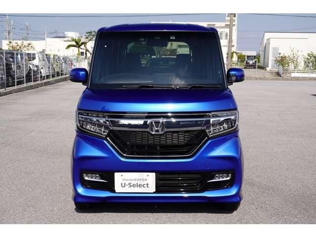 先進の安全運転支援装置「ＨＯＮＤＡＳＥＮＳＩＮＧ」搭載！誤発進抑制機能、衝突被害軽減ブレーキなどを備えています。