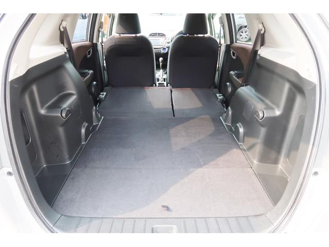 新品タイヤ4本付き 純正ナビ 禁煙車 内地仕入(15枚目)