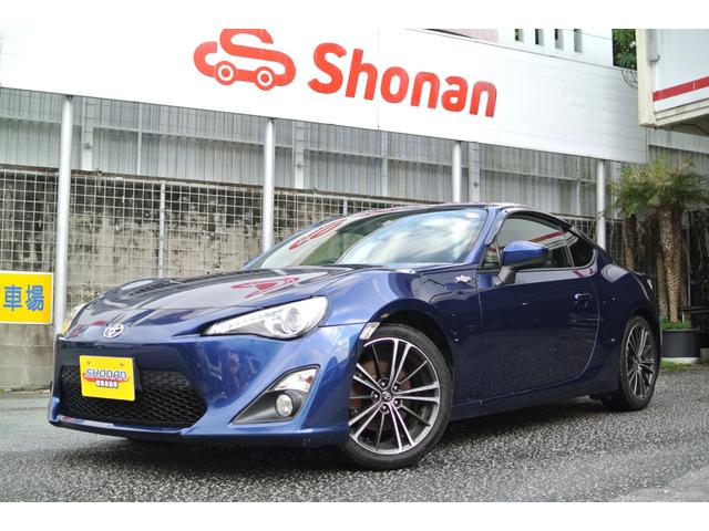 ８６ ＧＴリミテッド　６速ＭＴ　純正ナビ　フルセグＴＶ　バックカメラ　　Ｂｌｕｅｔｏｏｔｈ　トラストマフラー　Ｄ２レーシング車高調　ＥＴＣ装備　ＴＲＤリアスポ　純正アルミ（46枚目）