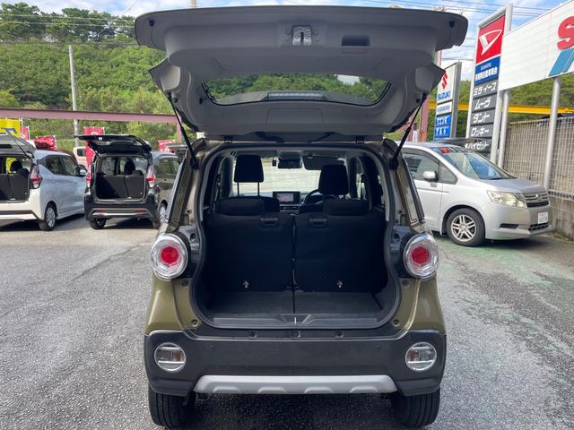 【納車前の無料サービス】　当店ではエンジンオイル、ワイパーゴム、バッテリーなどの消耗品に加えサビ止めをサービスで行って納車させて頂きます（＾＾）