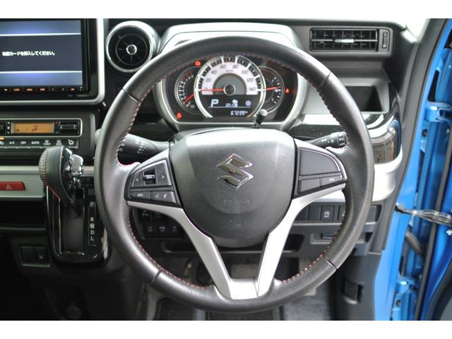 【大型展示場完備！】　多くの在庫の中からあなただけのお車を一緒にお探しいたします。